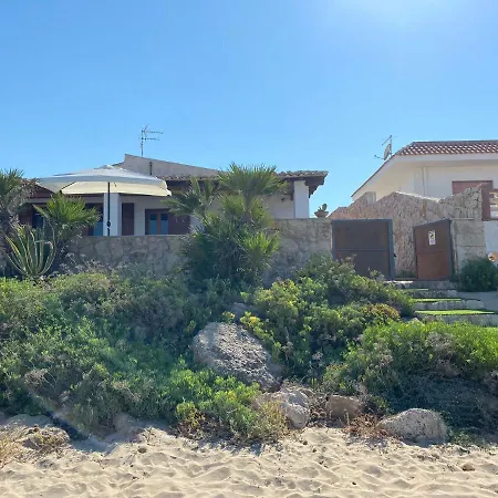 La Casa Sulla Spiaggia: Dimora Elma Villa
