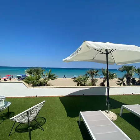La Casa Sulla Spiaggia: Dimora Elma Villa Reitani