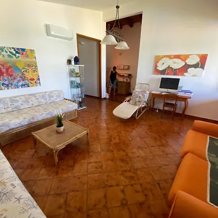 La Casa Sulla Spiaggia: Dimora Elma Reitani
